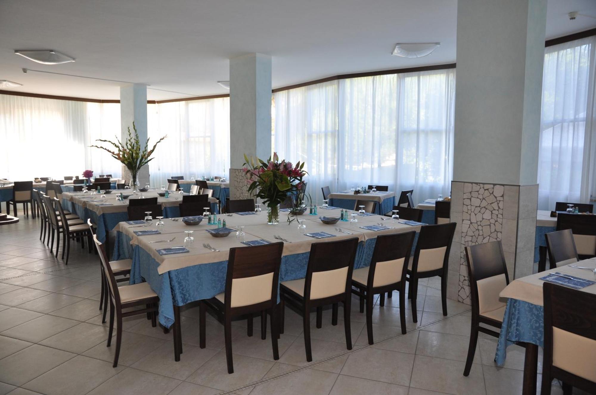 Hotel Real تّشيرفييا المظهر الخارجي الصورة