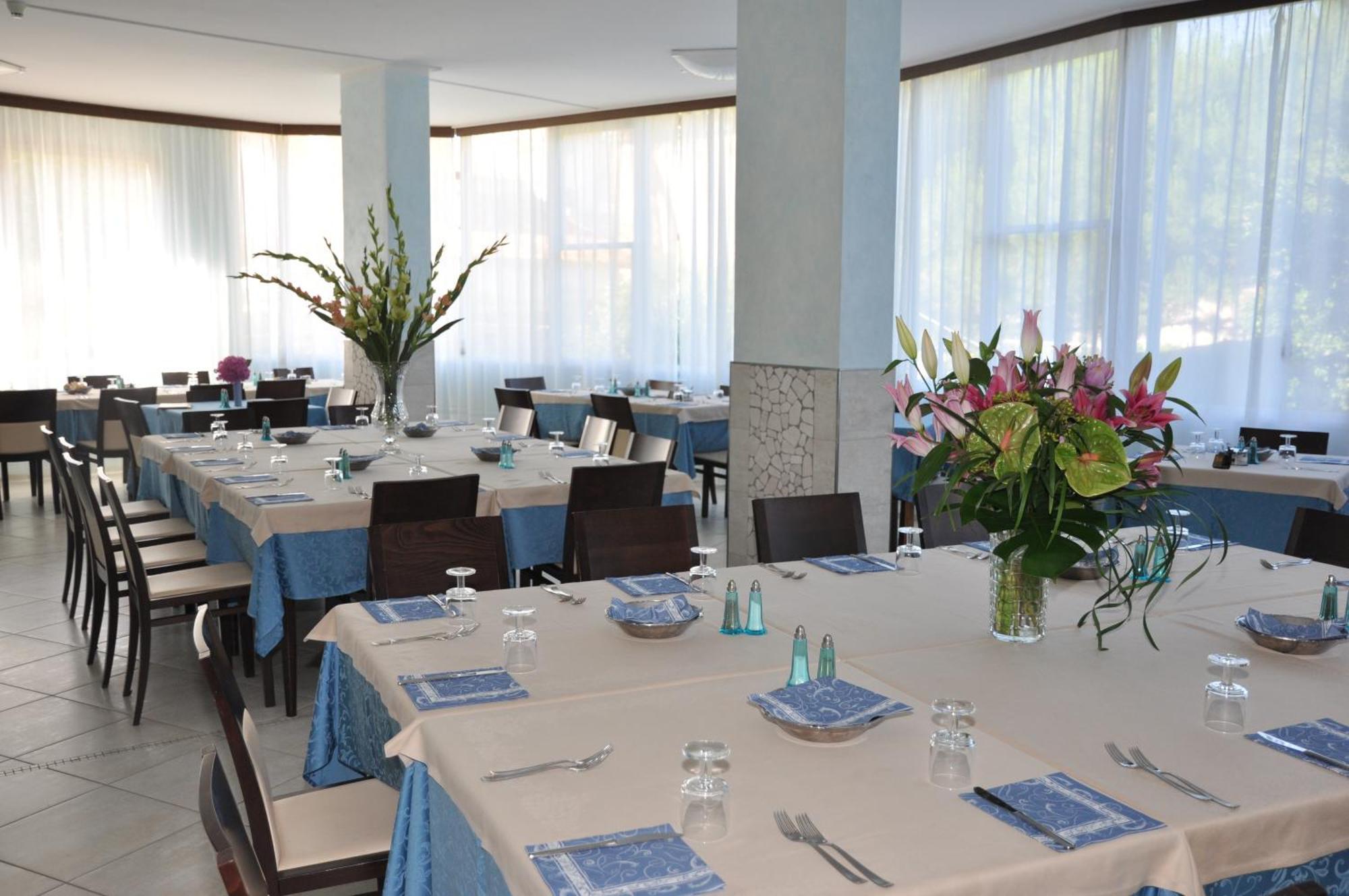 Hotel Real تّشيرفييا المظهر الخارجي الصورة