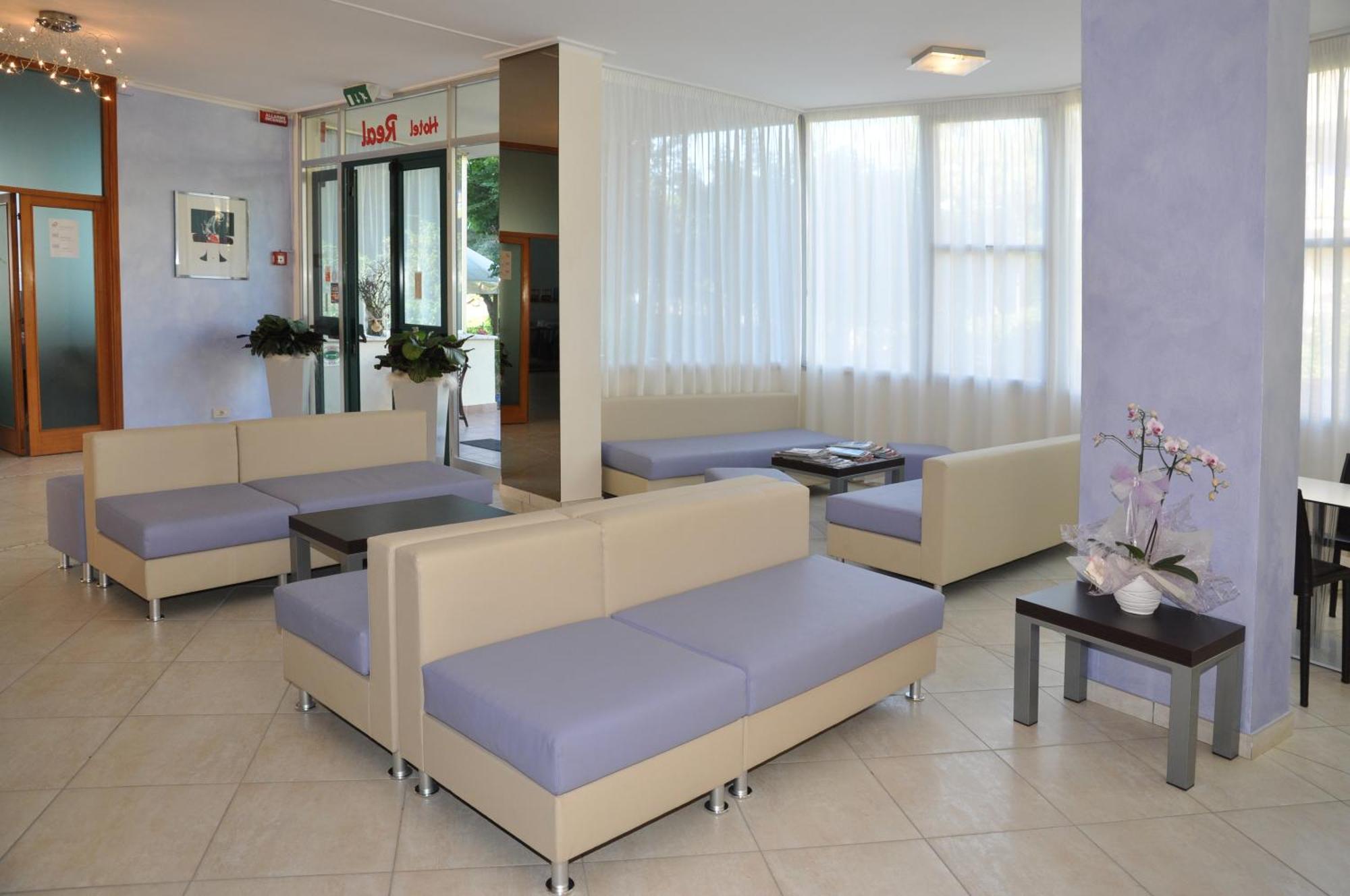 Hotel Real تّشيرفييا المظهر الخارجي الصورة