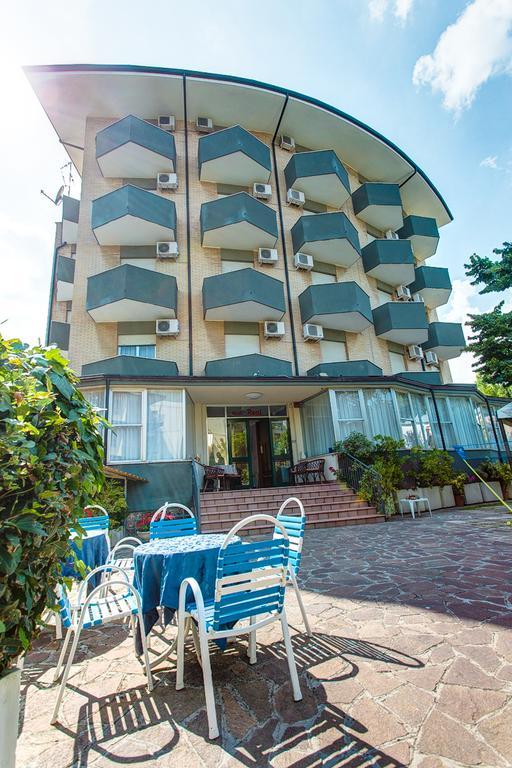 Hotel Real تّشيرفييا المظهر الخارجي الصورة