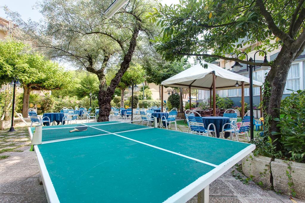 Hotel Real تّشيرفييا المظهر الخارجي الصورة