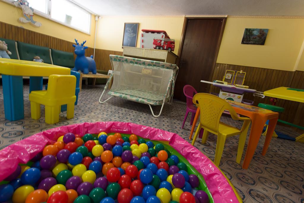 Hotel Real تّشيرفييا المظهر الخارجي الصورة
