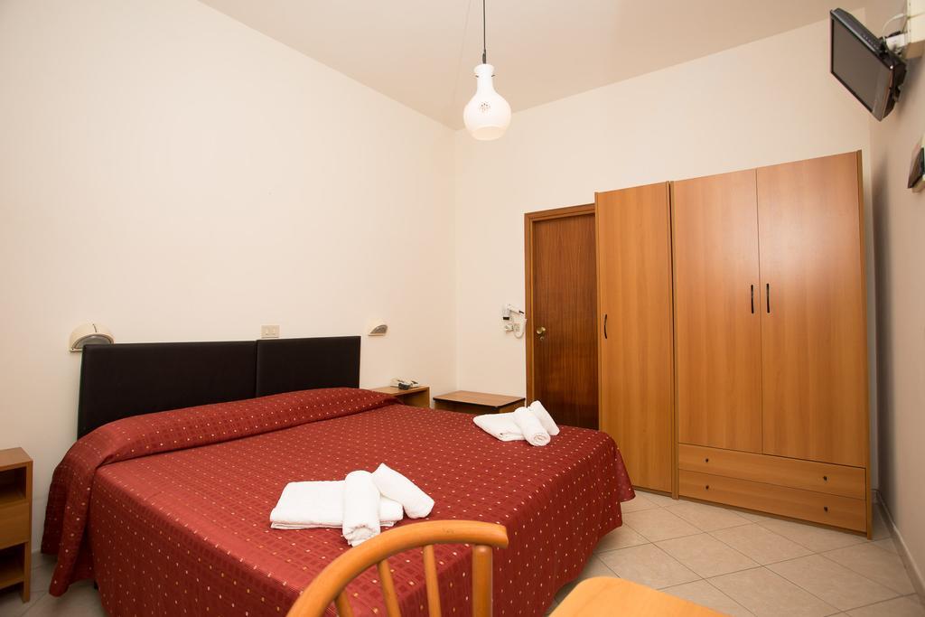 Hotel Real تّشيرفييا الغرفة الصورة